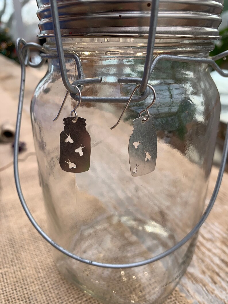 Fireflies in a canning jar - Image 2